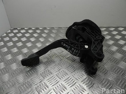 Ford AY11-7B633-GD / AY117B633GD FIESTA VI 2014 Clutch Pedal