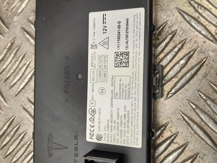 Tesla 1100241-00-G / 110024100G MODEL 3 2020 Sterownik, system zamka centralnego