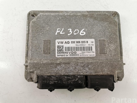 Škoda 03E906023B FABIA II (542) 2009 Control unit for engine