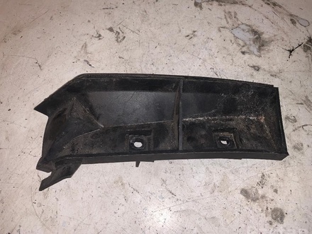 Volvo 30698696 V50 (MW) 2005 Bracket for bumper