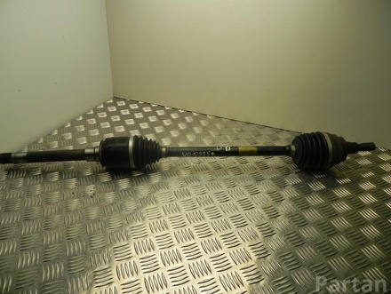 Mercedes-Benz A 164 330 19 01 / A1643301901 M-CLASS (W164) 2009 Drive Shaft Right Front