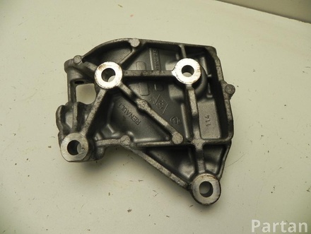 Dacia 117102915R SANDERO 2012 Bracket