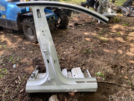 Tesla Model Y 2022 Body quarter Right Front