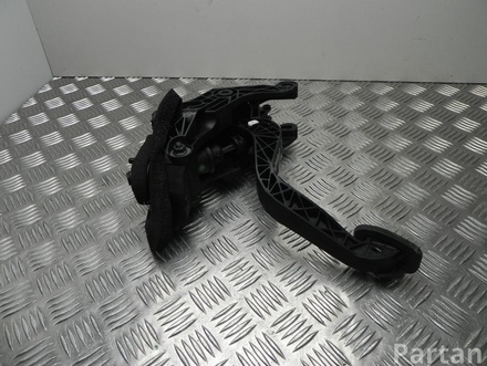 Ford AY11-7B633-GD / AY117B633GD FIESTA VI 2014 Clutch Pedal