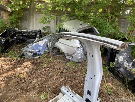 Tesla Model Y 2022 Body quarter Right Front