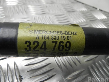 Mercedes-Benz A 164 330 19 01 / A1643301901 M-CLASS (W164) 2009 Drive Shaft Right Front