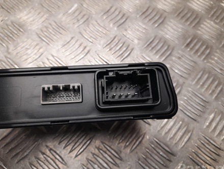 Tesla 1007512-00-A / 100751200A MODEL S 2015 Control unit for electric sliding sunroof control