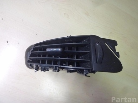 Opel 13300570 ASTRA J 2012 Air vent Right Front