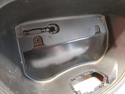 Tesla 658 MODEL 3 2019 Glove box