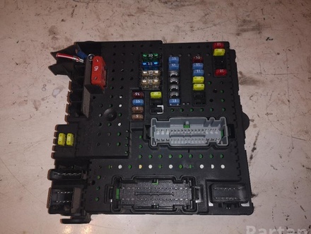 Volvo 30728512 V60 2011 Fuse Box