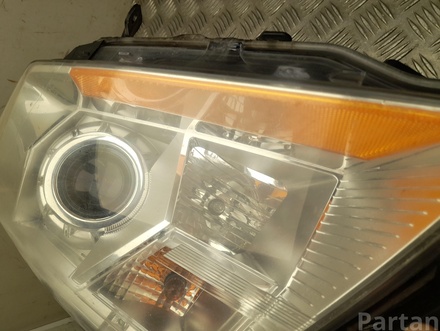 Cadillac 948325-2, 948325-0 / 9483252, 9483250 SRX 2011 Lampa przednia z prawej