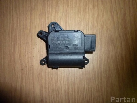 Škoda 1K0 907 511 B / 1K0907511B OCTAVIAII (1Z3) 2009 Adjustment motor for regulating flap